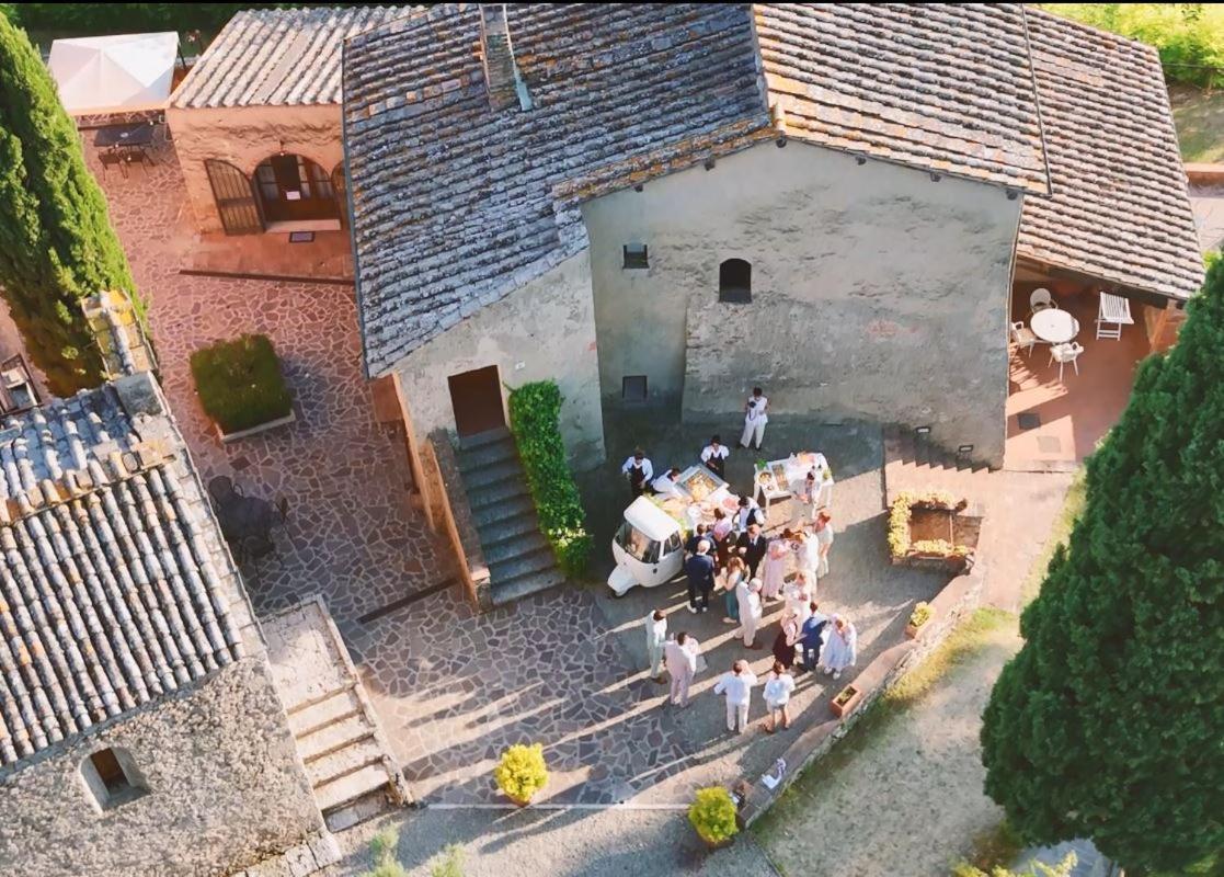 Relais Antico Borgo San Lorenzo Поджібонсі Екстер'єр фото